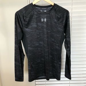 UNDER ARMOUR top